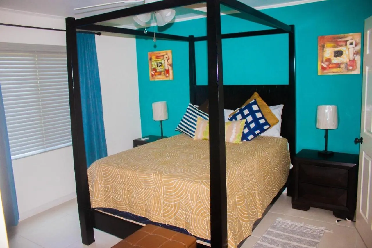 2-Bedroom Vacation Home, Gated Community - Pool/Gym, Montego Bay, Jamaica, Near Airport 0*,  Ямайка